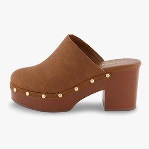 CUSHIONAIRE Women's Faux Wood Platform Clog with Memory Foam Padding - BRAND NEW